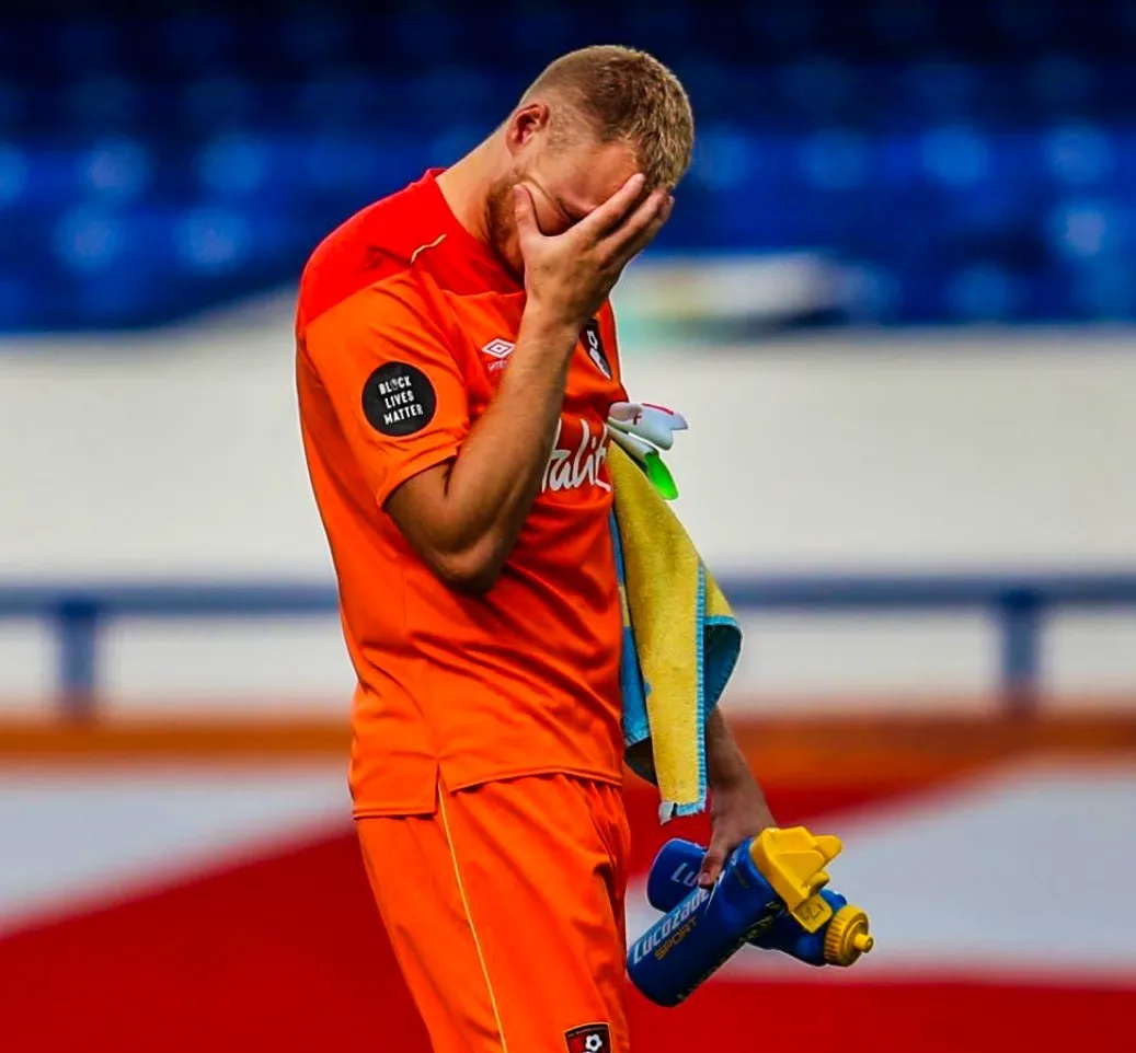 沙尔克客场连败,球队士气低迷!,气势如虹 沙尔克客场连败,球队士气低迷!,气势如虹