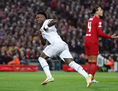 开云下载-摩洛哥逆转英格兰，维尼修斯一己之力扛起全队